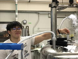 Richard Nong NMR Lab